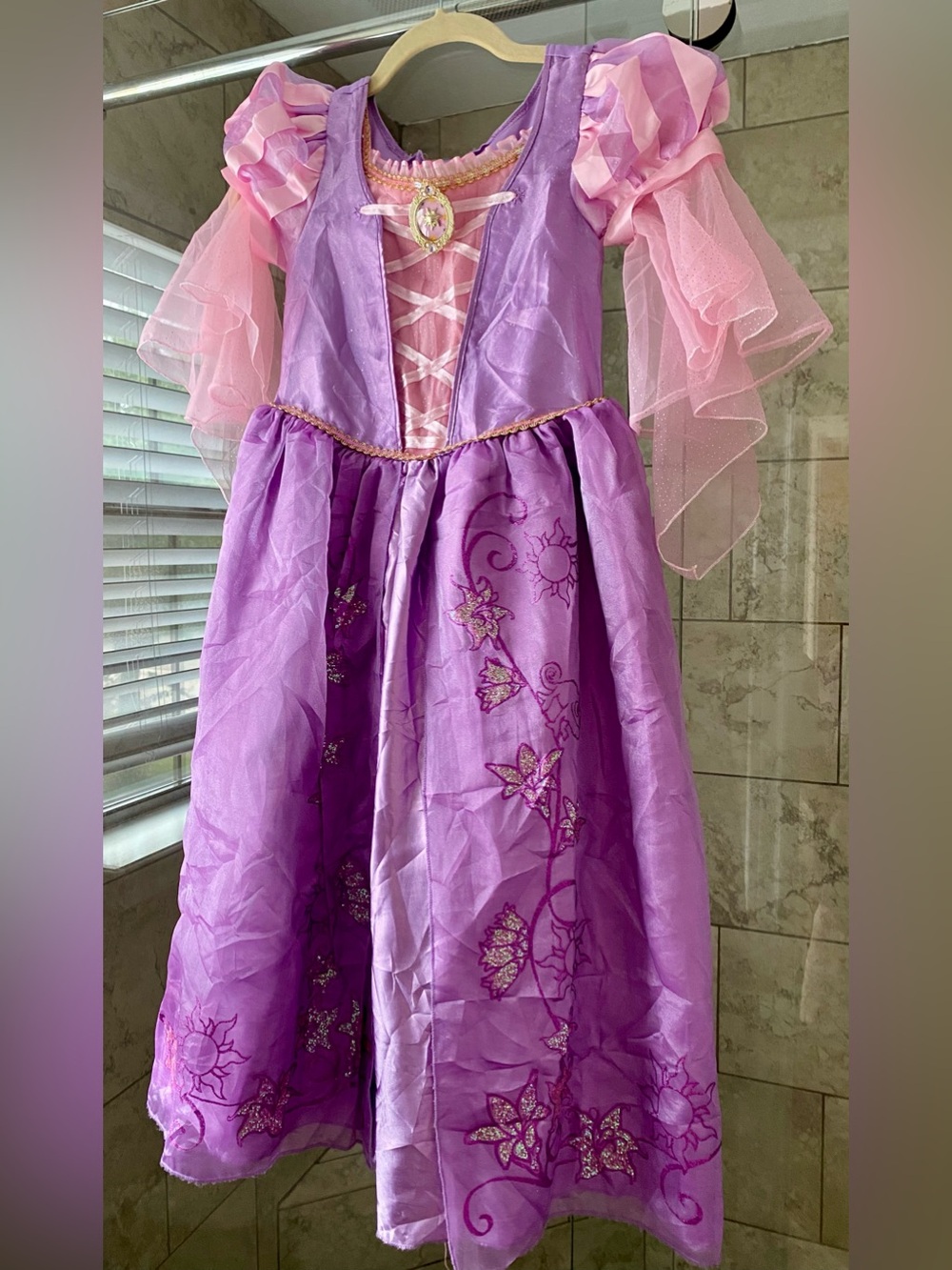 Disney Store Rapunzel Dress - Halloween Costume